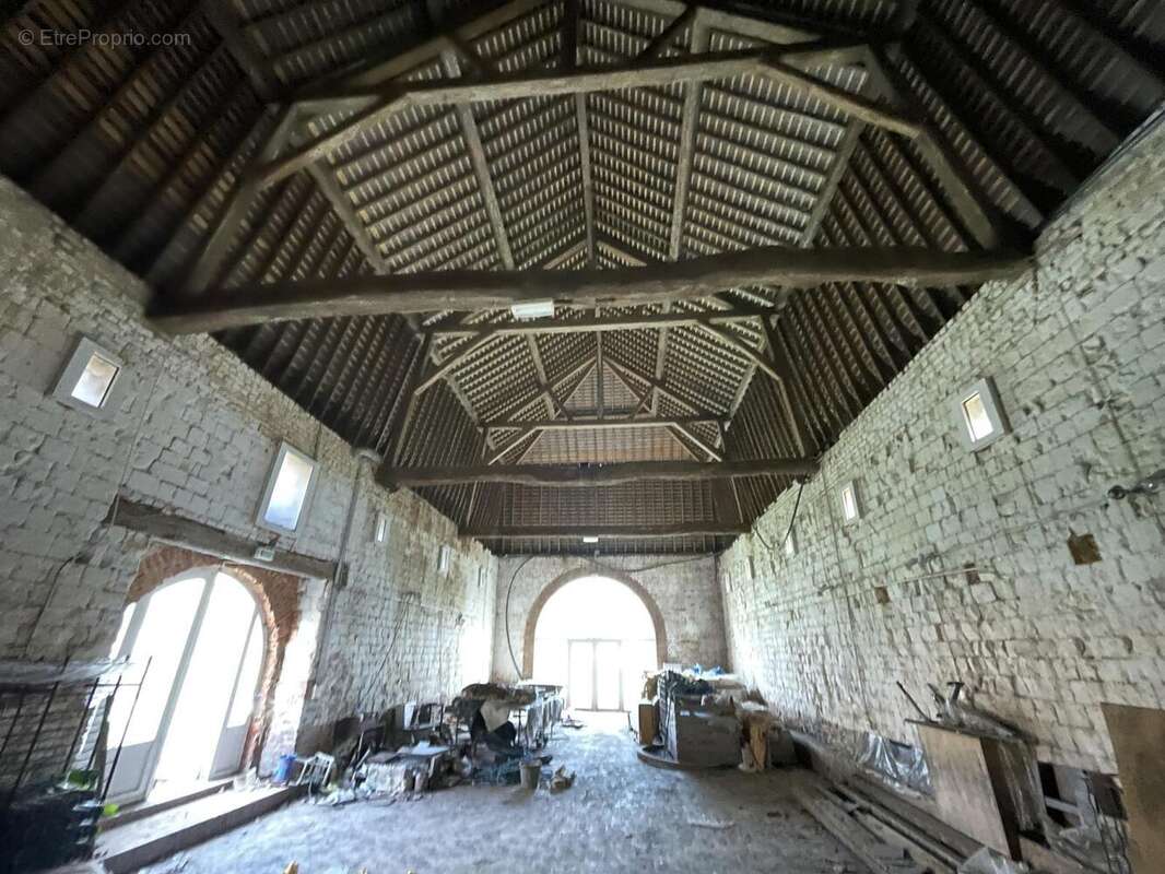 Maison à FOUCAUCOURT-HORS-NESLE