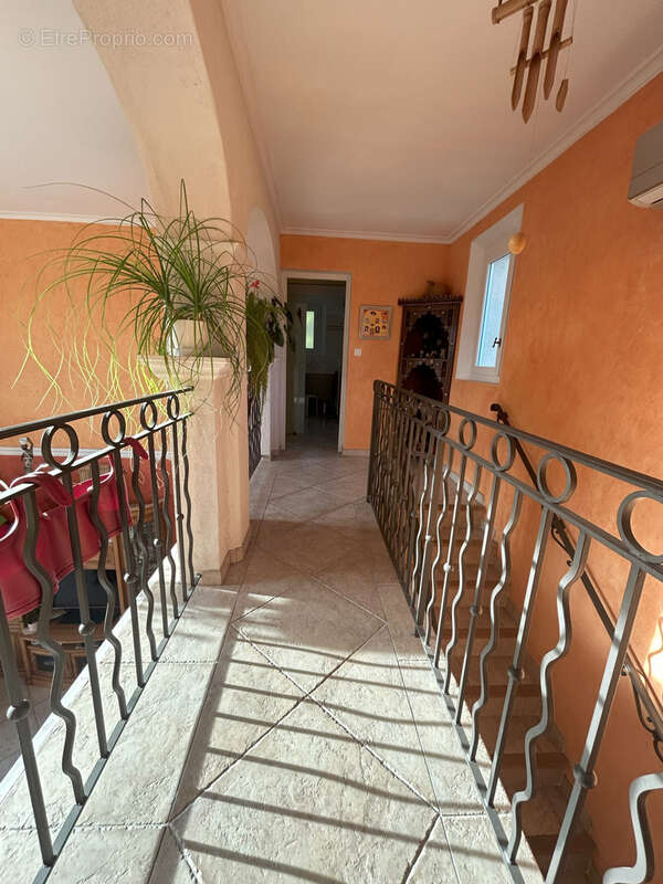 Autre à SAINT-RAPHAEL