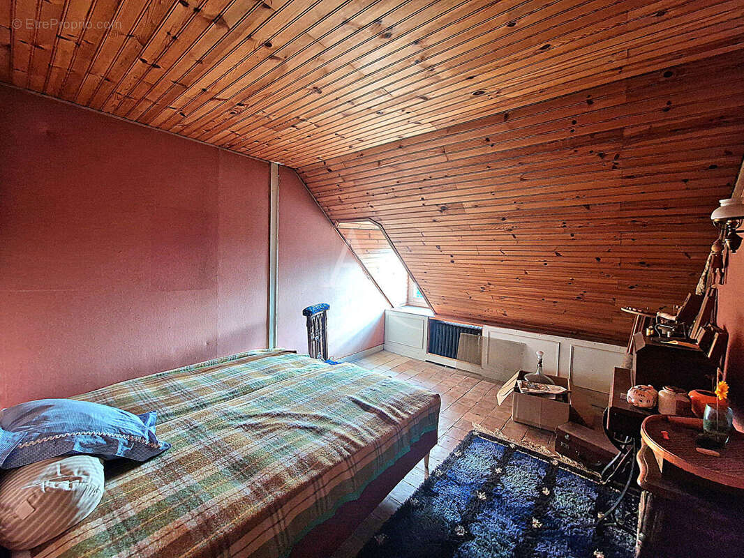 Maison à CHATEAUNEUF-SUR-SARTHE