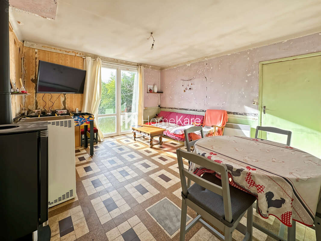 Maison à CAZERES