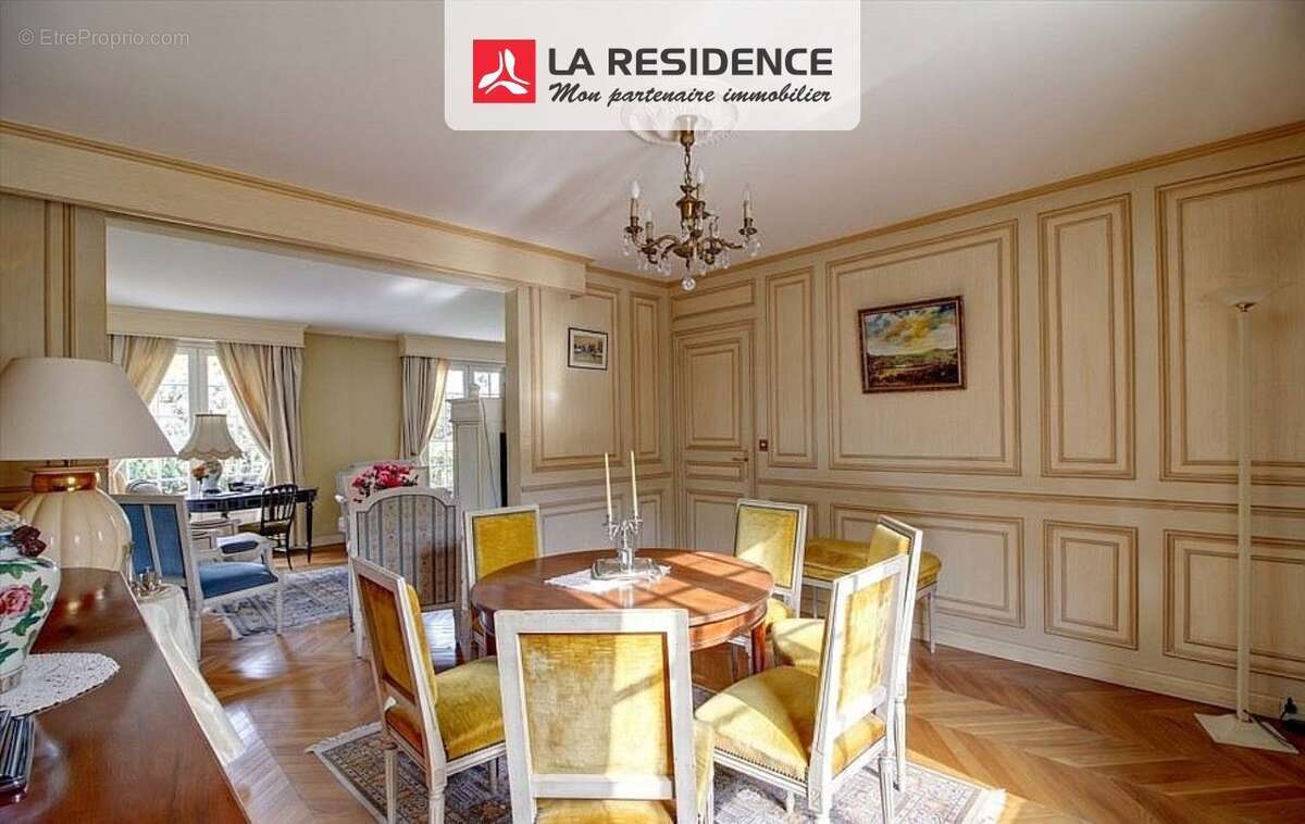 Maison 221 m² à Chambourcy  - photo 7