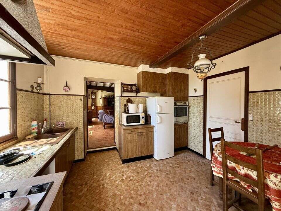 Fermette à vendre à Donnemarie-Dontilly (77520) - 3 chambres - photo 2