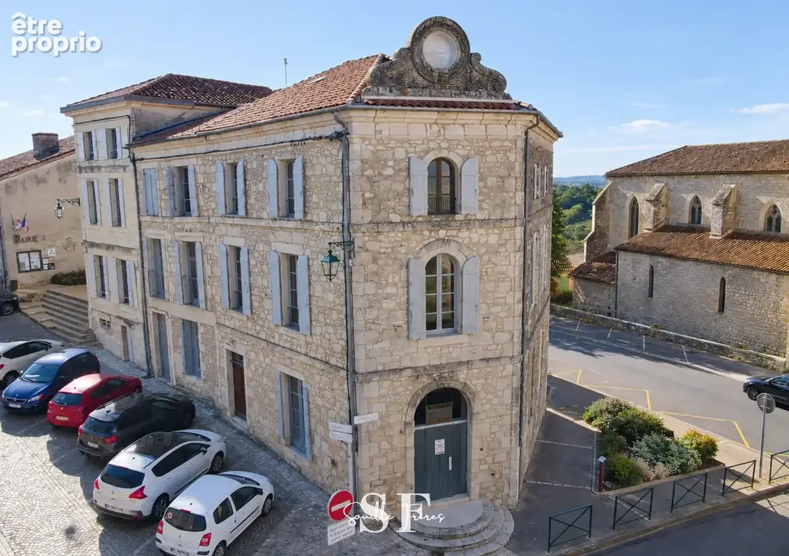 Rive gauche, immeuble de caractere appartement et local commercial - photo 2