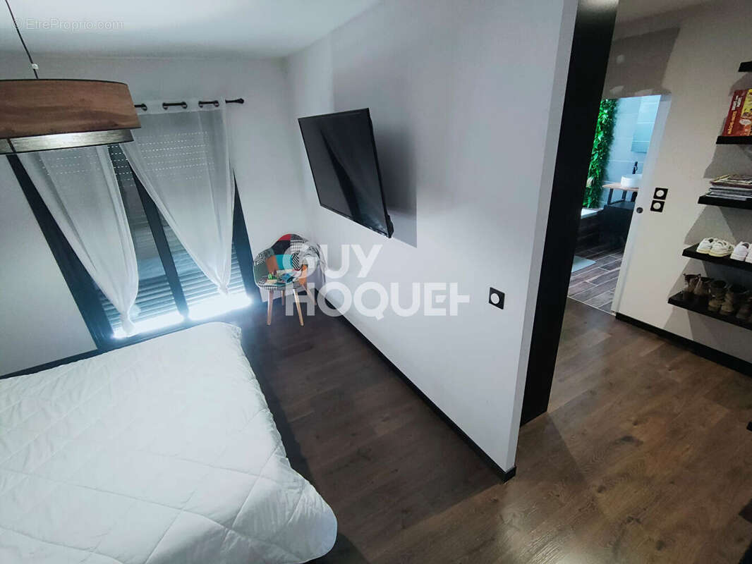 Maison à VILLENEUVE-DE-MARSAN