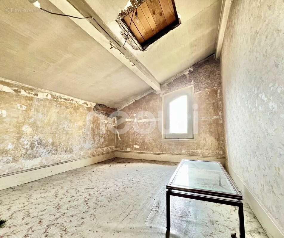 Maison à CHATELGUYON