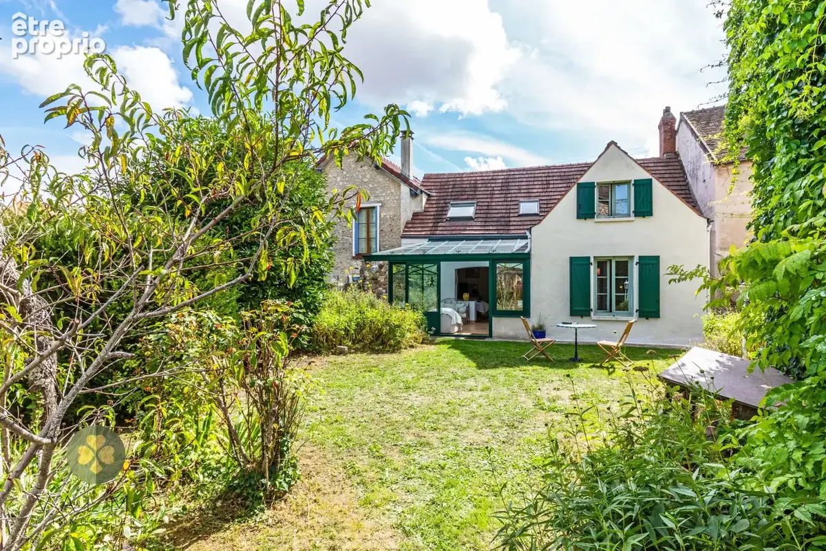 Photo Maison à La Queue-Les-Yvelines au prix de 469 000€