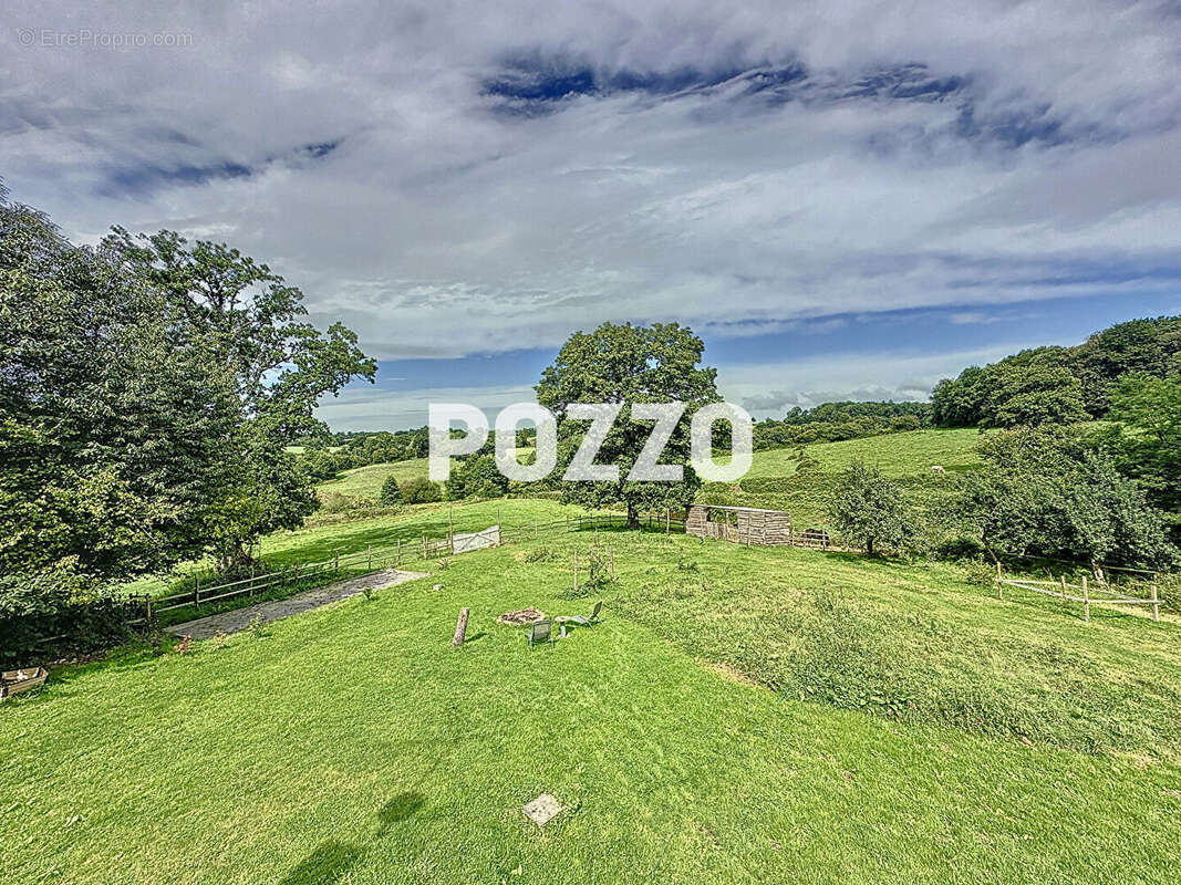 Maison à LE GRAND-CELLAND