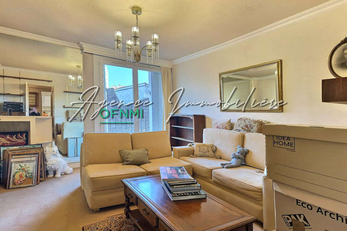 Appartement à SAINT-ETIENNE