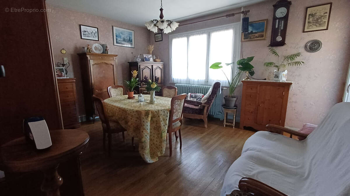 Maison à CUSSET