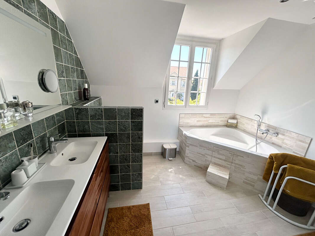 Appartement à MONTESSON