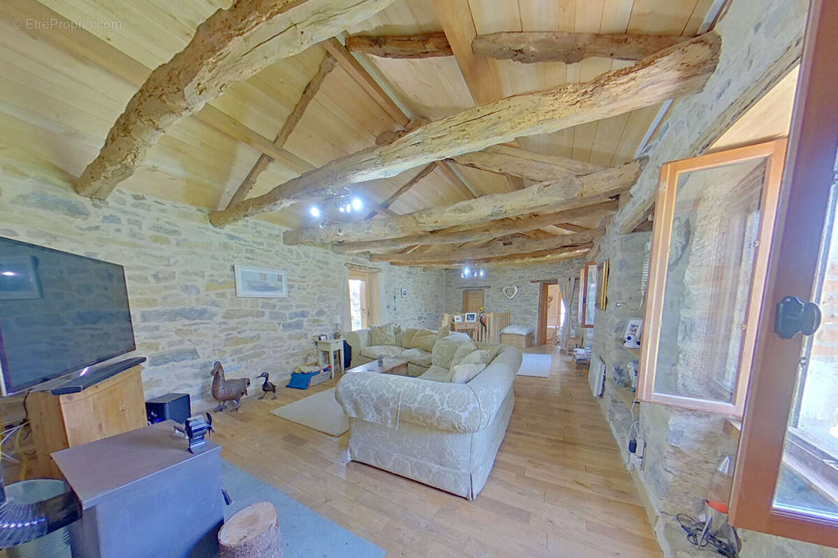 Maison à SAINT-ANTONIN-NOBLE-VAL