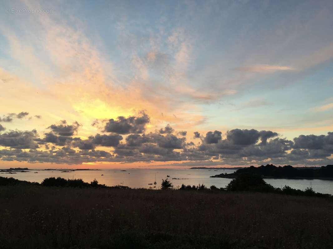 Maison à PLOUGRESCANT