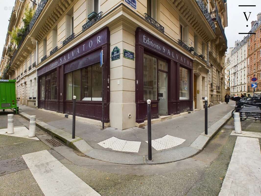 Commerce à PARIS-6E