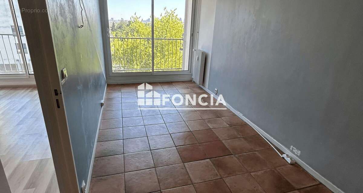 Appartement familial 68 m² – 2 chambres + balcon + parking - photo 4