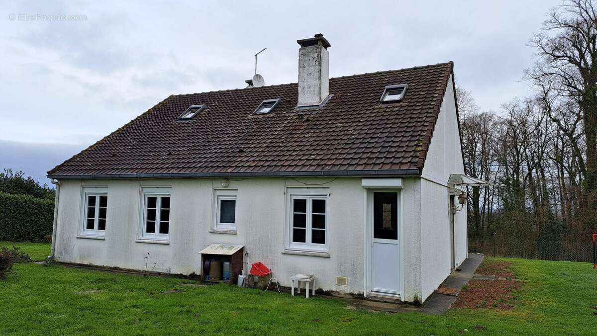 Maison à HUCHENNEVILLE