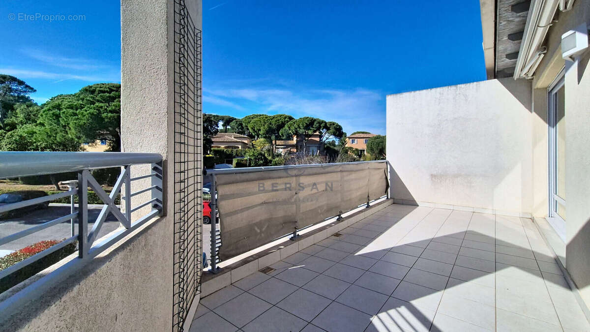 Appartement 2 pieces la tour de mare fréjus proche des commerces - photo 2