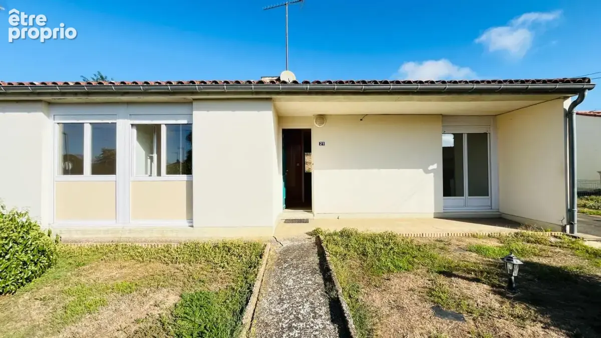 Photo Maison à Trementines au prix de 130 000€