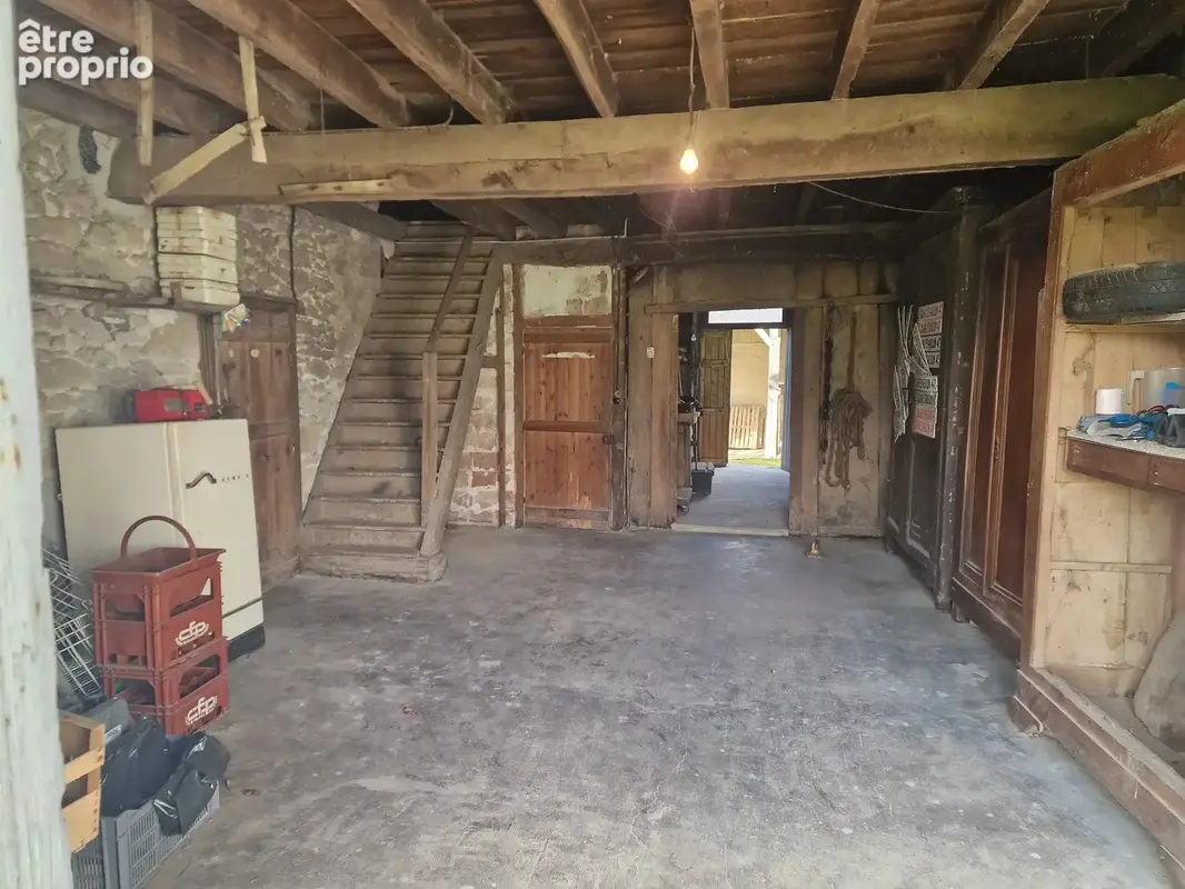 Ferme de charme à rénover avec un énorme potentiel - photo 13