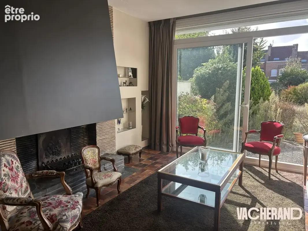 Maison 9 pièces 275 m² à vendre à Lille (59000) - photo 2