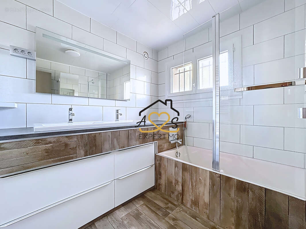 Maison à COURNON-D'AUVERGNE