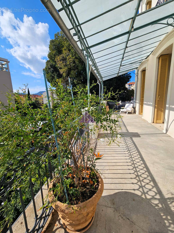 Appartement à HYERES