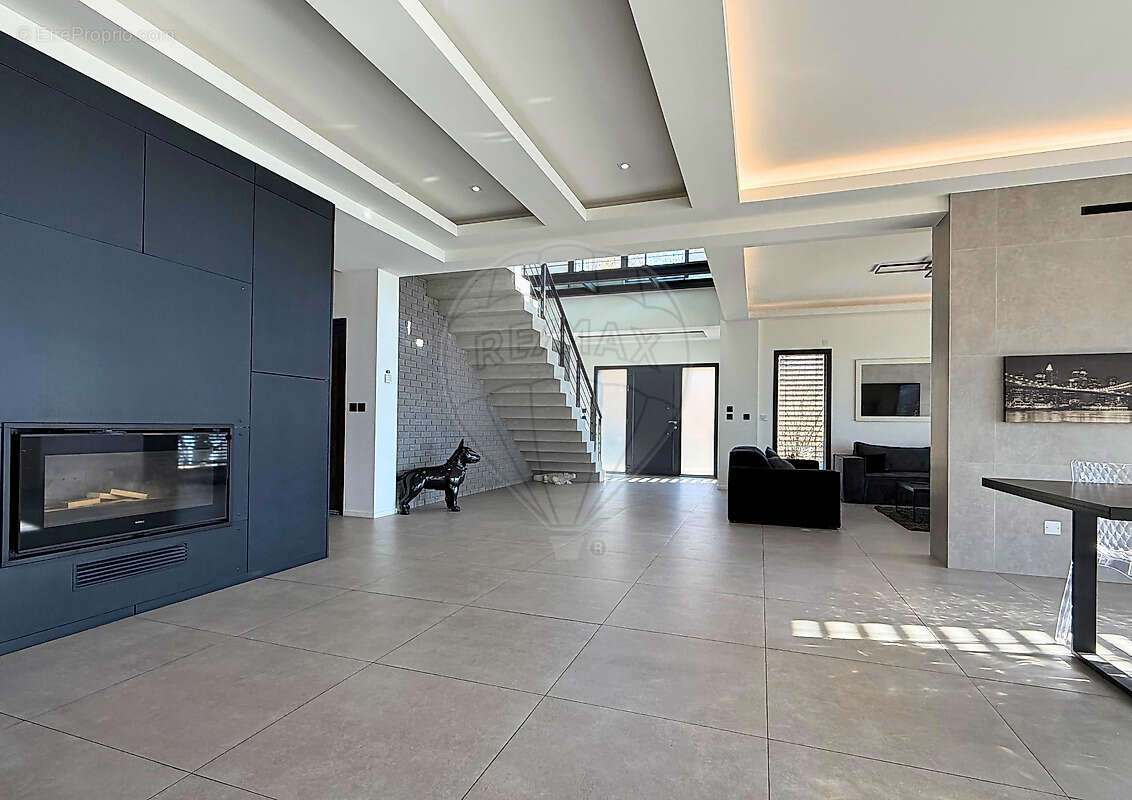 Maison à THYEZ