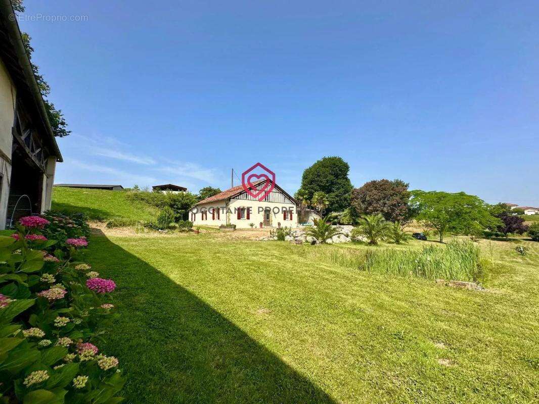 Belle maison 3 chambres avec piscine à Projan - photo 2