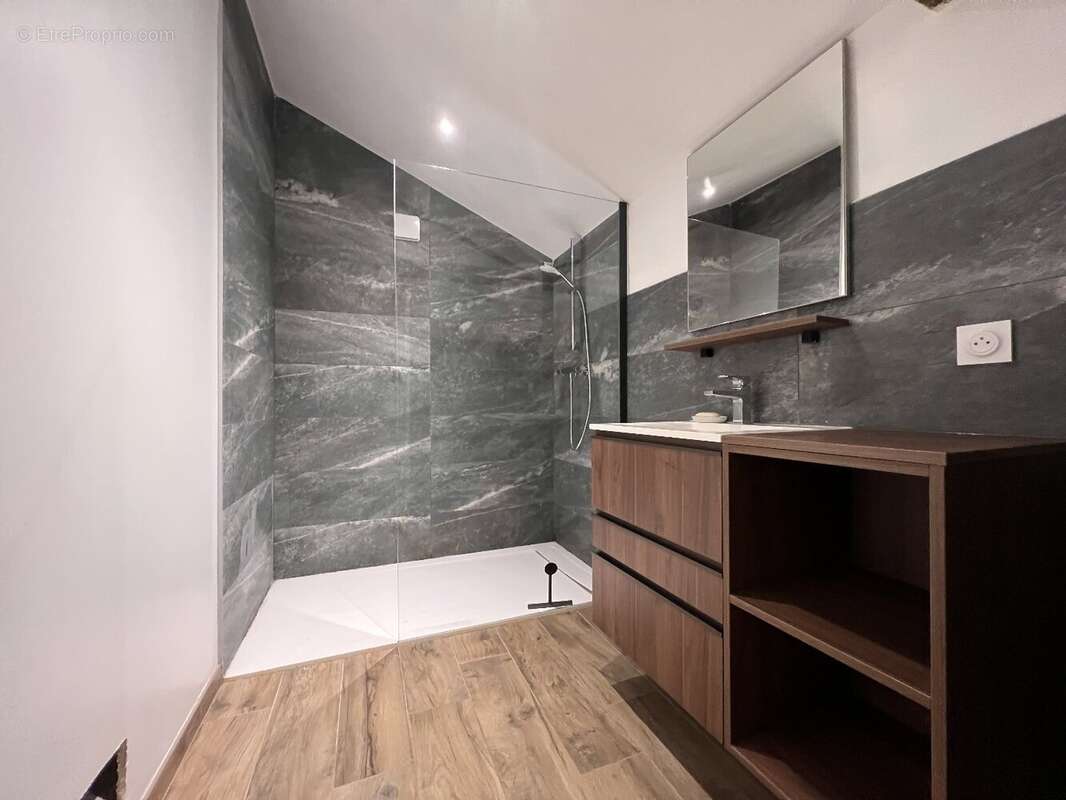 Maison à MINIAC-MORVAN