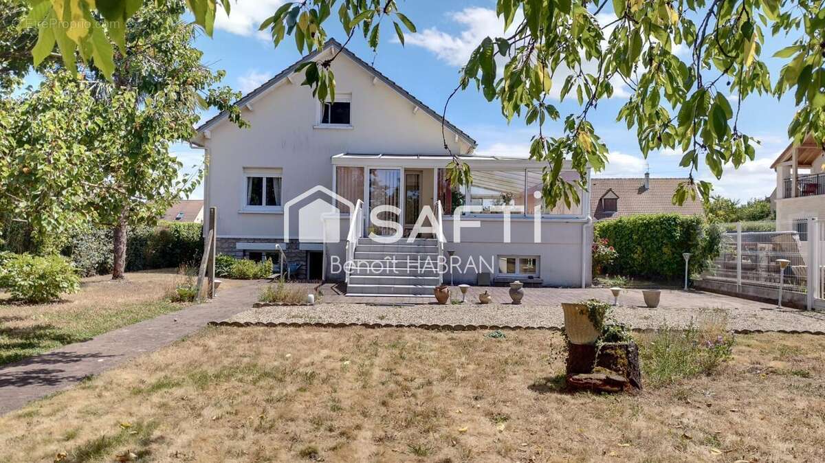 Maison 175 m² à Follainville-Dennemont  - photo 8
