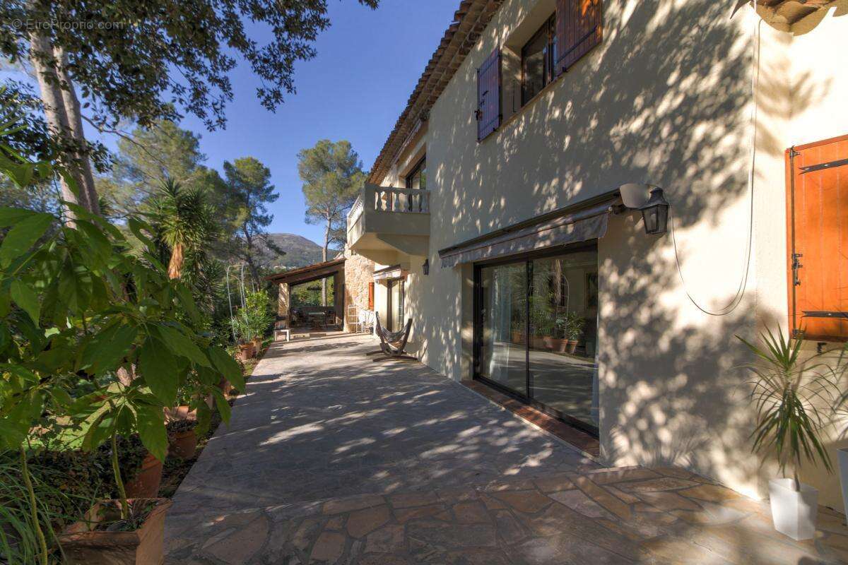 Maison à LA COLLE-SUR-LOUP