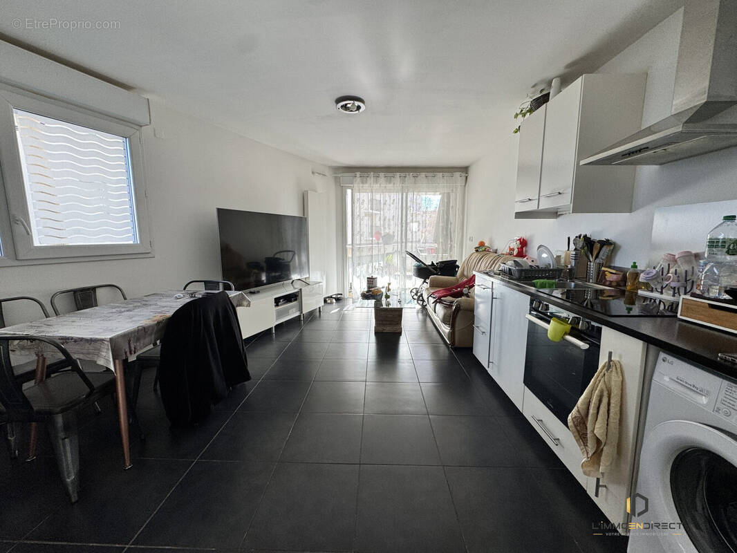 Appartement à MARSEILLE-8E