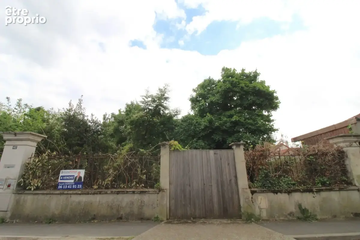 Photo Terrain à Champigny-Sur-Marne au prix de 400 000€