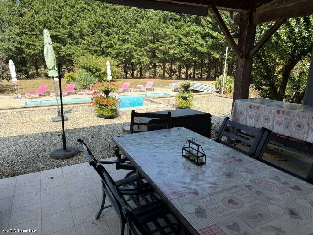 Propriété De Caractère Sur 2 Hectares Avec Deux Gîtes, Piscine Et Fort Potentiel De Développement - photo 56