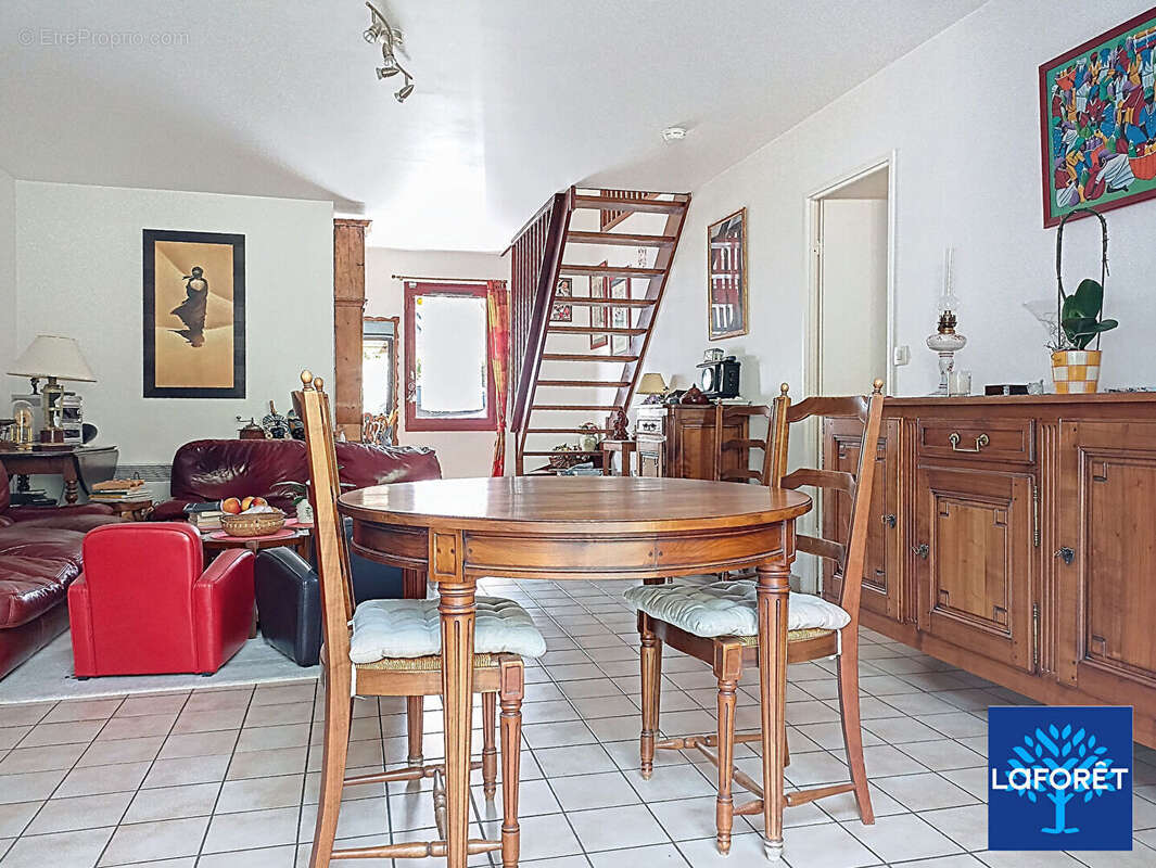 Maison à NEUILLY-PLAISANCE