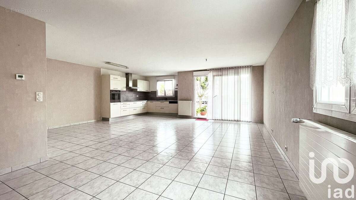 Photo 2 - Appartement à LEXY