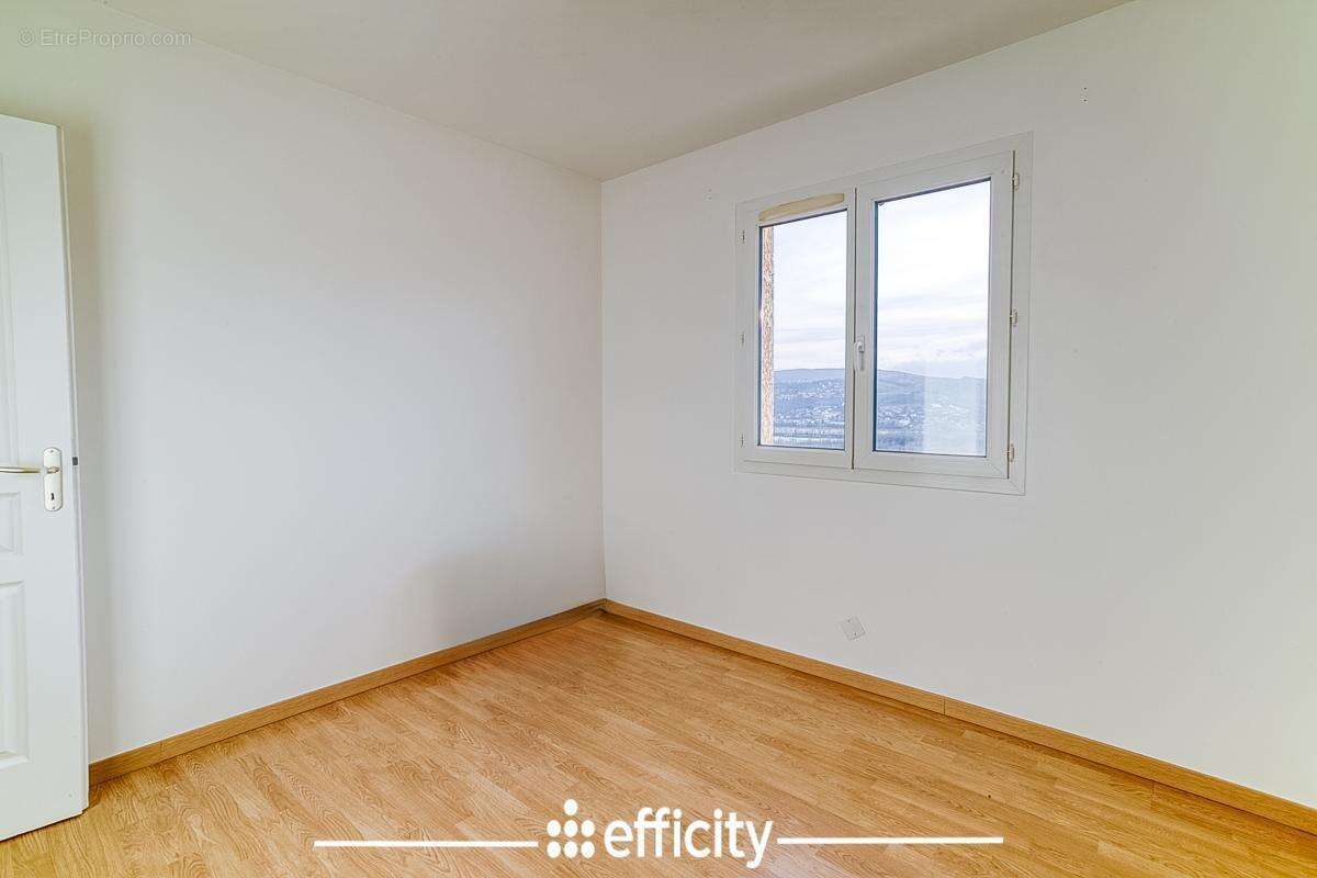 Maison à CHASSE-SUR-RHONE