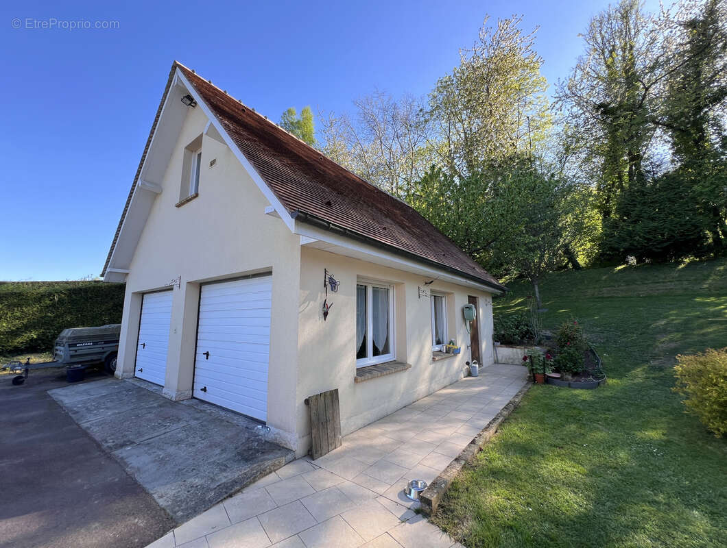 Maison à CORMEILLES
