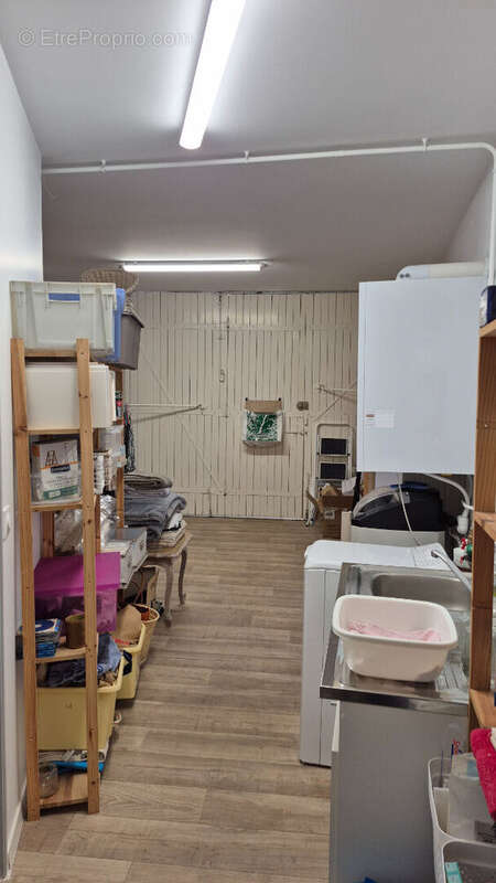 Ensemble immobilier constitué de deux maisons et son garage et extérieur  à Saint Jean D'Angely - photo 18