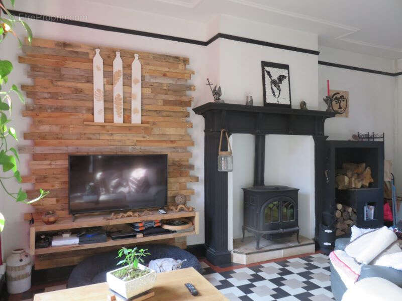 Maison à MEUSNES