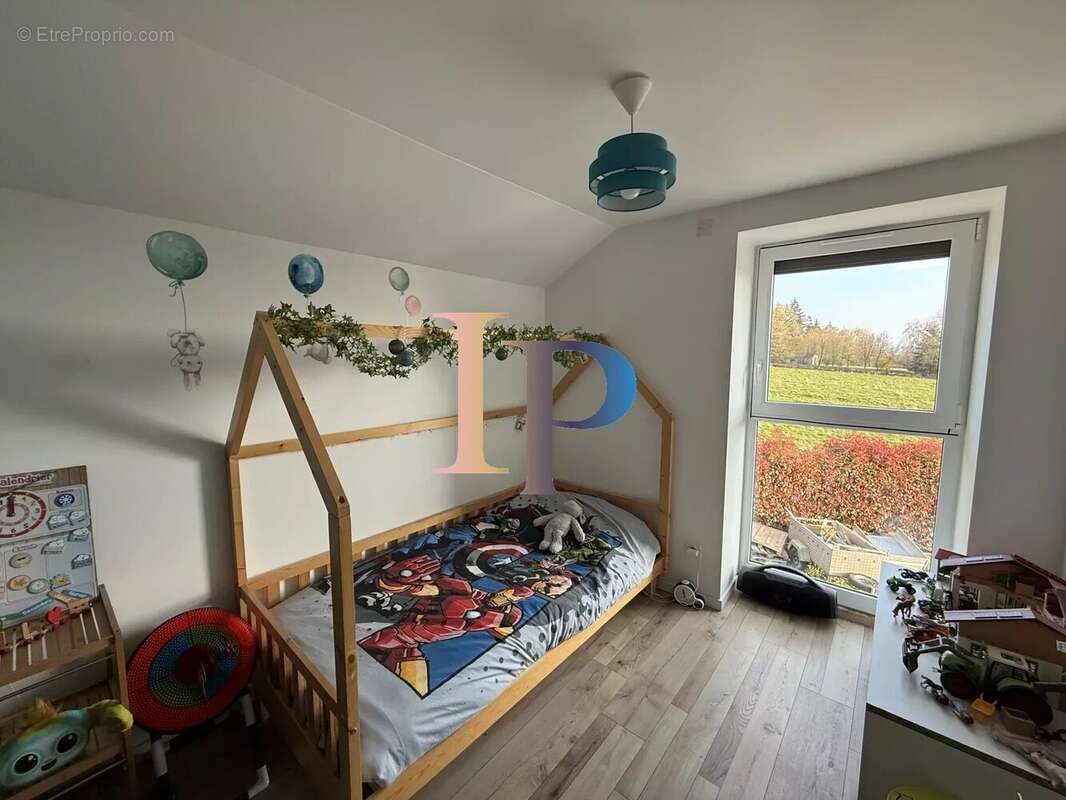 Maison à CHARLIEU