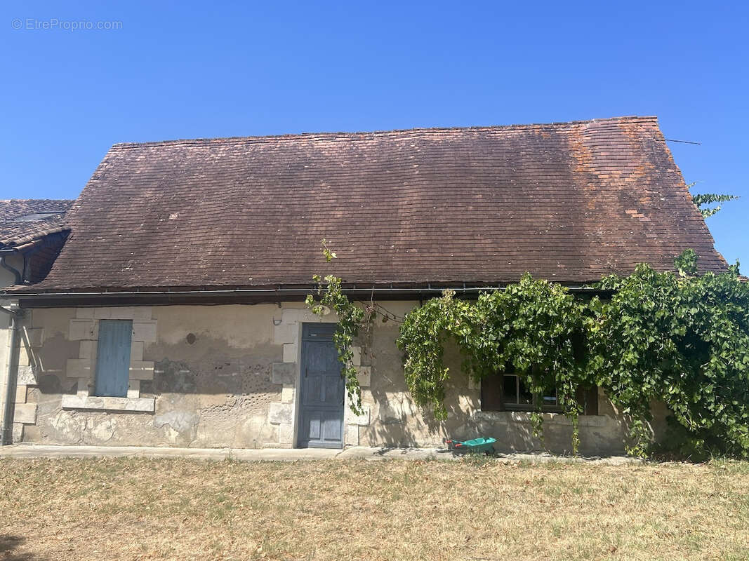 Maison Perigordine avec grange attenant sur 2.9 ha - photo 16