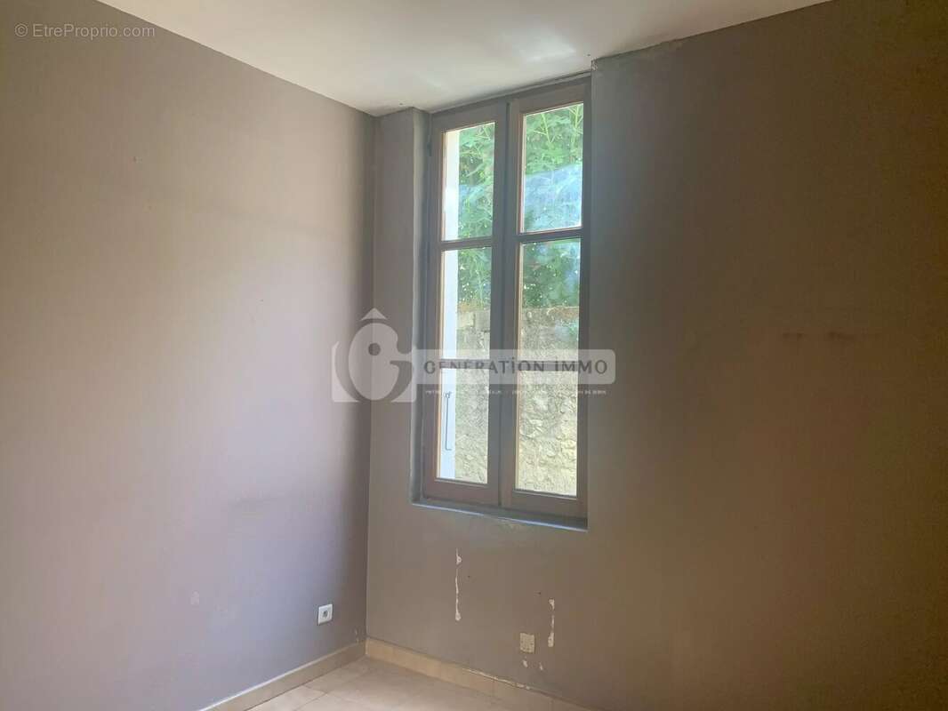 Maison à vendre dans le coeur du village de Fontvieille - photo 9