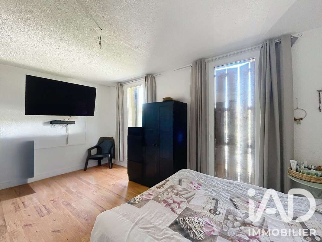 Commerce 130 m² à Saint-Mandrier-Sur-Mer  - photo 8