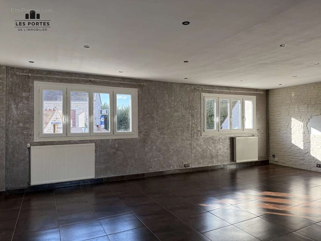 Maison à CHAMPCUEIL