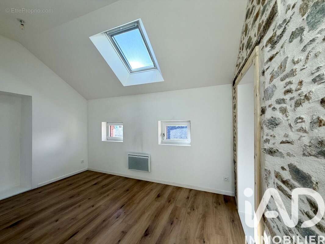 Photo 6 - Appartement à SAINT-ETIENNE-DE-MONTLUC