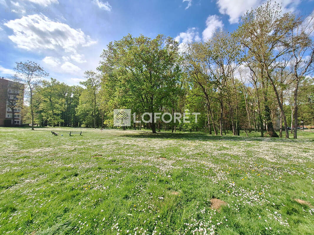 Appartement à VERNEUIL-SUR-SEINE
