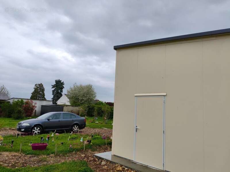 Commerce à CHUELLES