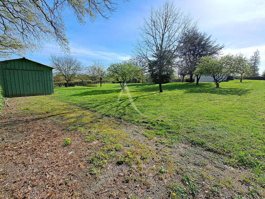 Maison à LES HERBIERS