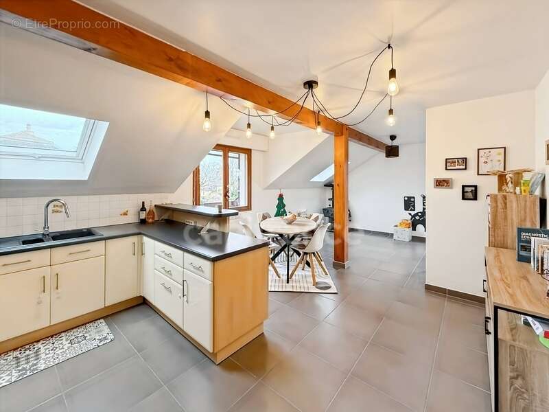 Appartement à GRILLY