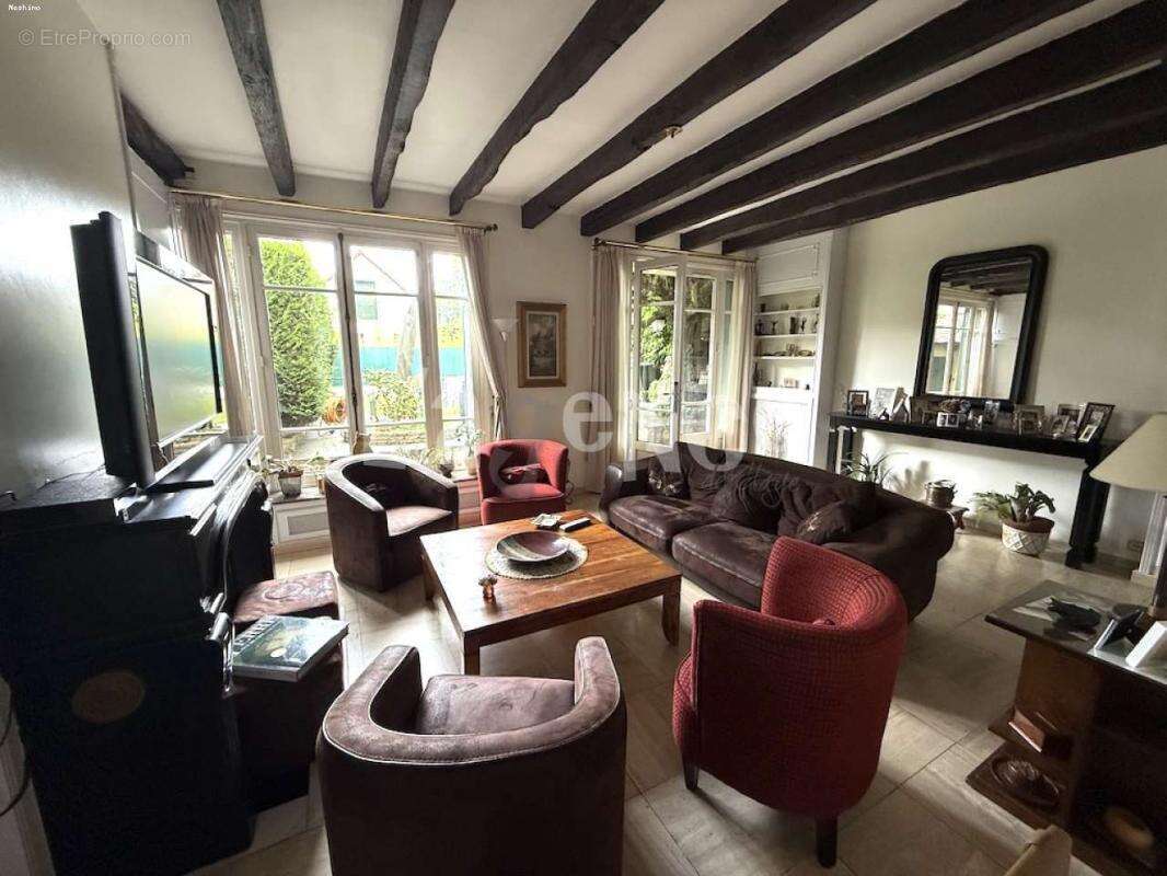 Maison à CLAYE-SOUILLY